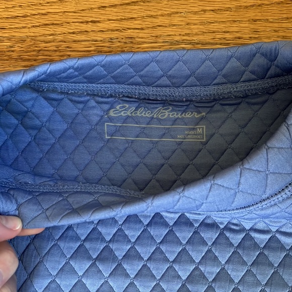 LAST CHANCE! Eddie Bauer Quilted Pullover - Picture 3 of 3